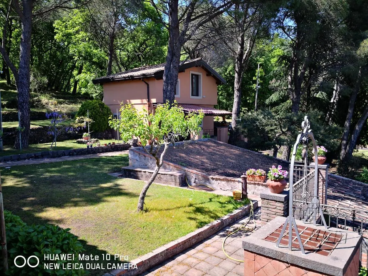 Feudo Algerazzi Villa Zafferana Etnea Italy